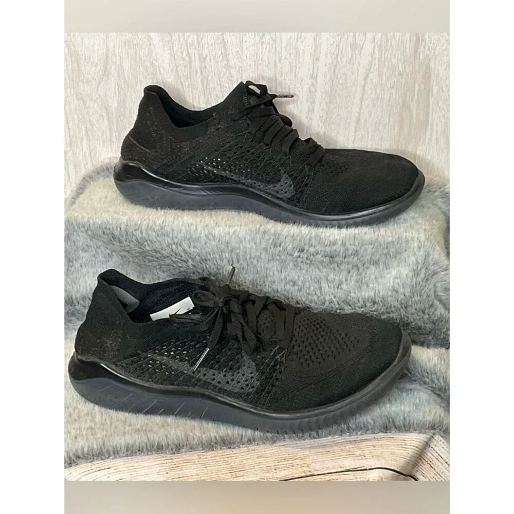 Nike Women’s Black Free RN Flyknit Shoes Size 8.5